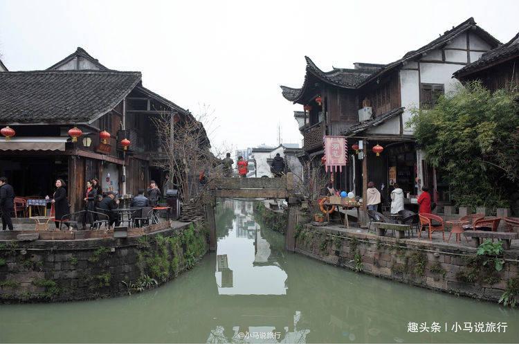 龙地逃生